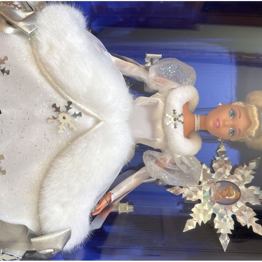 Special Edition, 1st in Series Holiday Princess Cinderella Barbie & Ornament-New - Picture 3 of 5